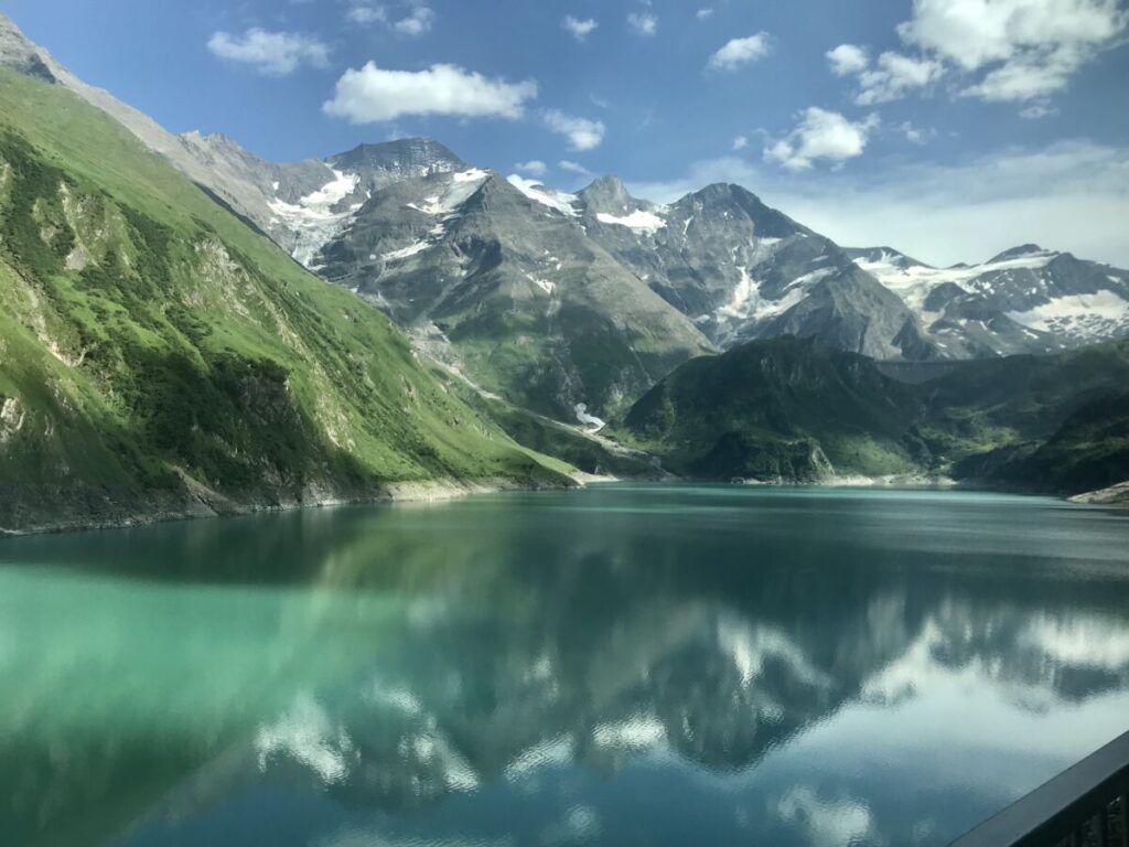 Riesiges Gebirge in Österreich - die Hohen Tauern, mit den Kaprun Stauseen