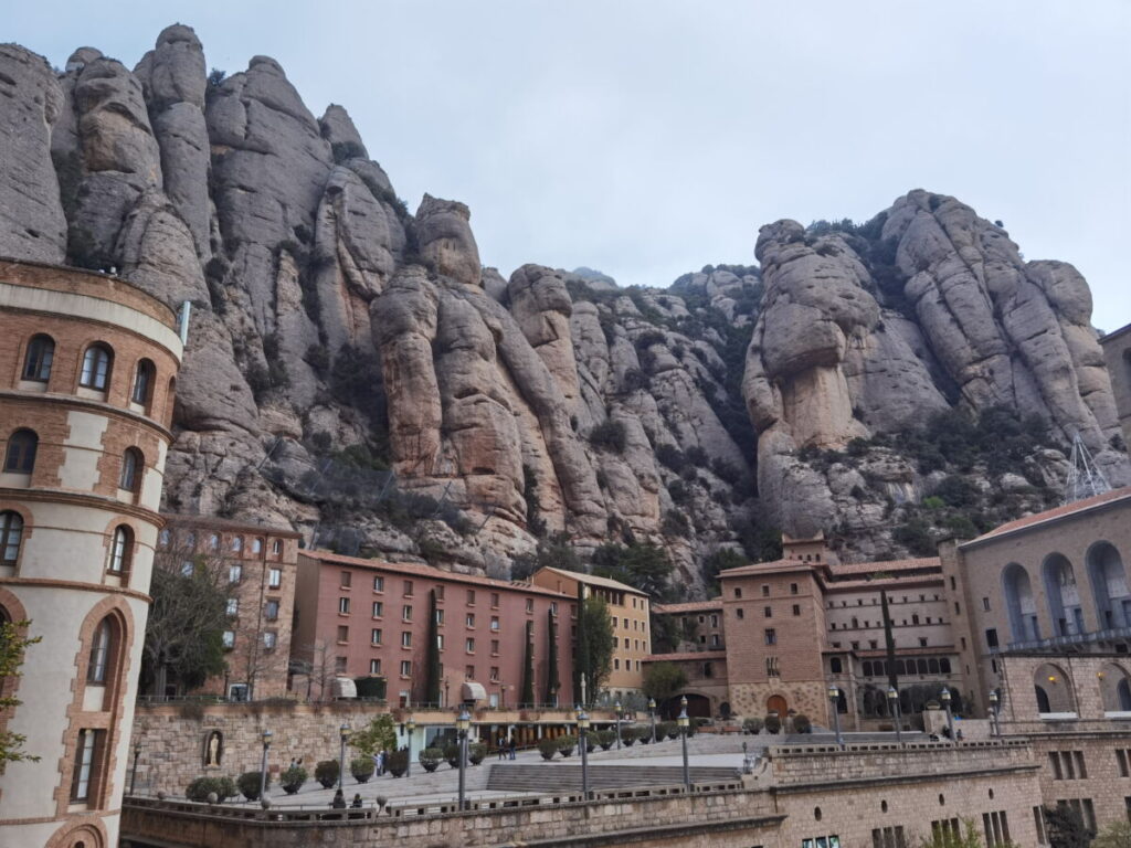 Gebirge Spanien - Montserrat mit dem berühmten Felsenkloster